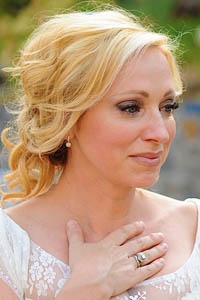 Ли-Эллин Бейкер (Leigh-Allyn Baker)