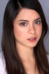Роза Салазар (Rosa Salazar)