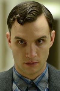 Эри Миллен (Ari Millen)