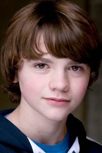 Джоэл Кортни (Joel Courtney)