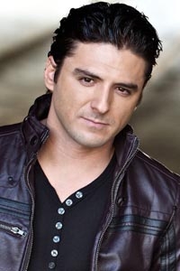 Николас Ройе (Nicolas Roye)