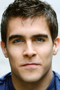 Джош Сегарра (Josh Segarra)