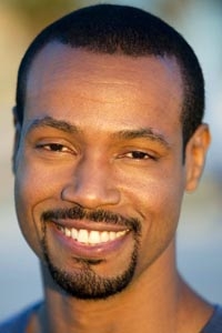 Айзая Мустафа (Isaiah Mustafa)