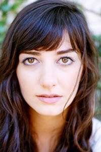 Шейла Ванд (Sheila Vand)