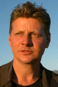 Эндрю Никкол (Andrew Niccol) Эндрю Никкол (Andrew Niccol)