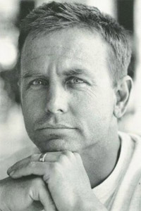 Дэвид Эндрюс (David Andrews)