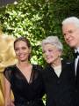 Анджелина Джоли, Стив Мартин и Анджела Лэнсбери на церемонии вручения почетных "Оскаров"