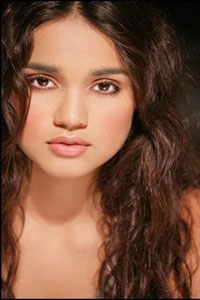 Саммер Бишил (Summer Bishil)