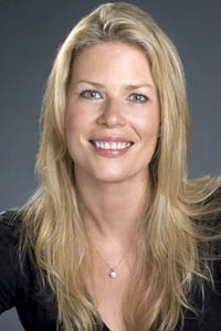 Мэри Элизабет МакГлинн (Mary Elizabeth McGlynn)