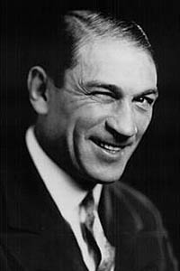Виктор МакЛаглен (Victor McLaglen)