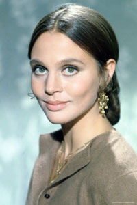 Ли Тейлор-Янг (Leigh Taylor-Young)