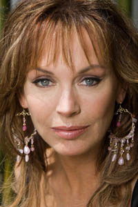 Лесли-Энн Даун (Lesley-Anne Down)