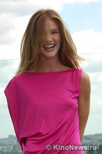 Рози Хантингтон-Уайтли (Rosie Huntington-Whiteley)