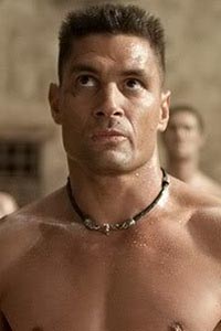Ману Беннетт (Manu Bennett)