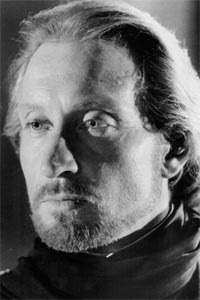 Чарльз Дэнс (Charles Dance)
