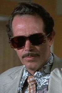 Уоррен Оутс (Warren Oates)