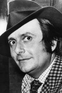Бэрри Хамфриз (Barry Humphries)