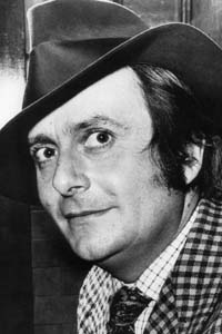 Бэрри Хамфриз / Barry Humphries