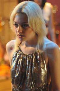 Стелла Маив (Stella Maeve)