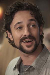 Томас Иэн Николас / Thomas Ian Nicholas