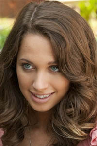 Майра Уолш (Maiara Walsh)