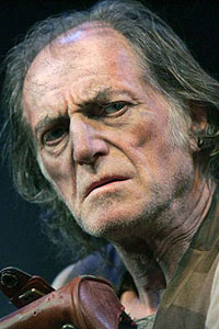 Дэвид Брэдли (David Bradley)
