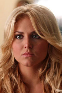 Кэсси Сербо (Cassie Scerbo)