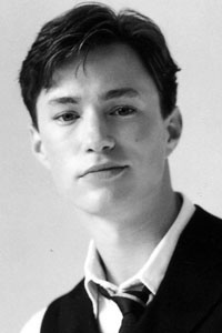 Том Уисдом (Tom Wisdom)