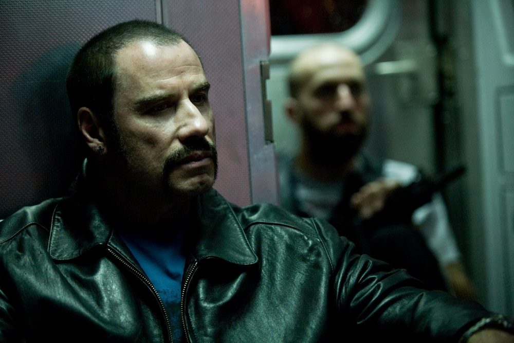 Фильм Опасные пассажиры поезда 123 (2009). Кадр N25144