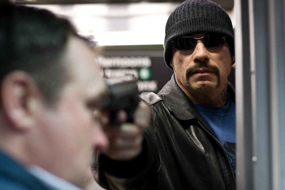 Фильм Опасные пассажиры поезда 123 (2009). Кадр N25145