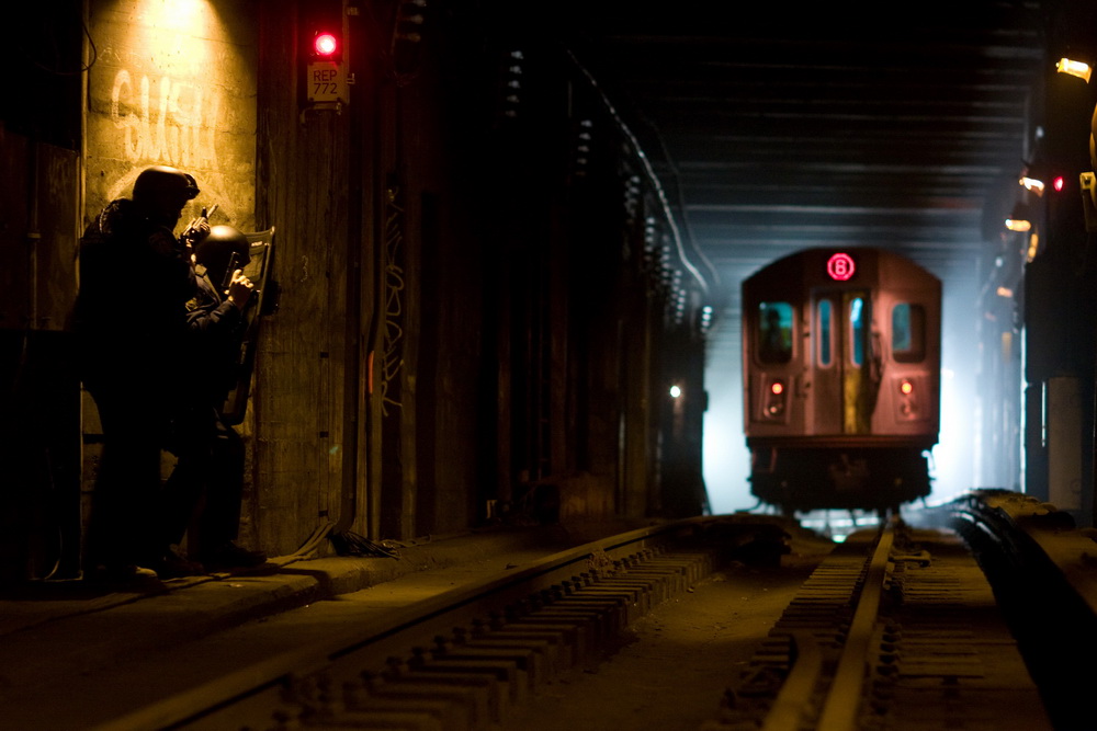 Фильм Опасные пассажиры поезда 123 (2009). Кадр N25148
