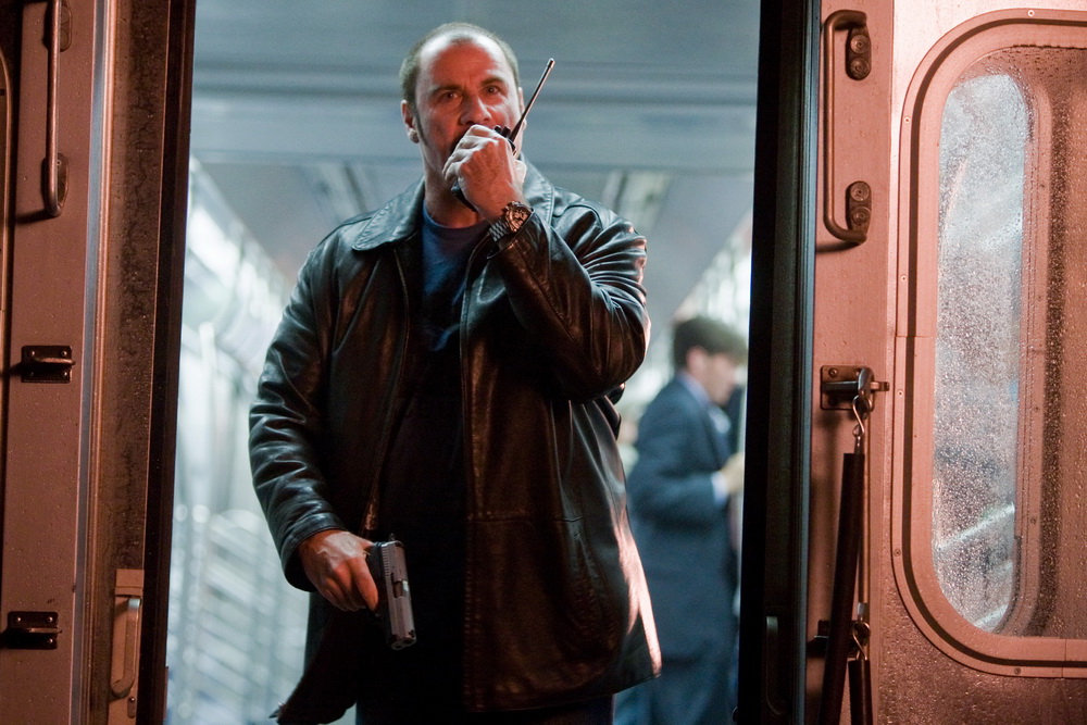 Фильм Опасные пассажиры поезда 123 (2009). Кадр N25140