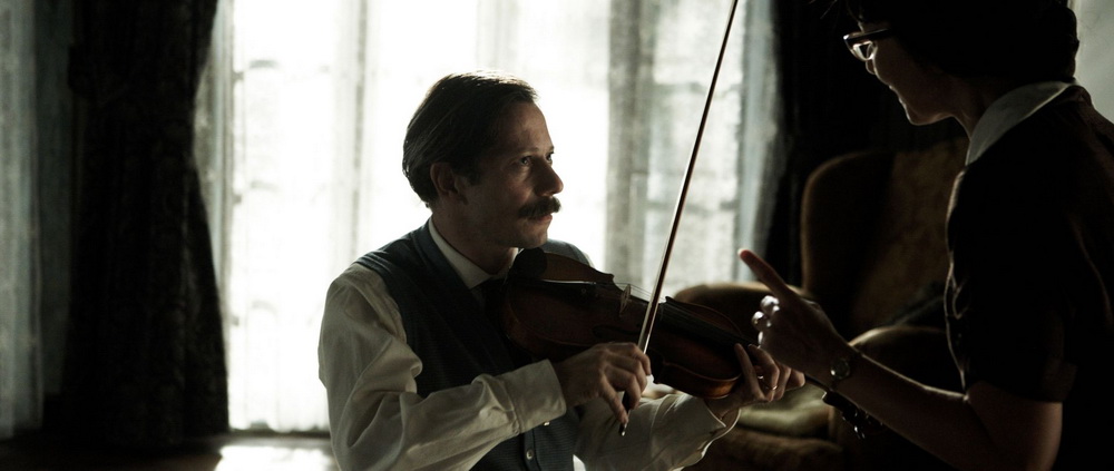 Фильм Цыпленок с черносливом (2011). Кадр N25637