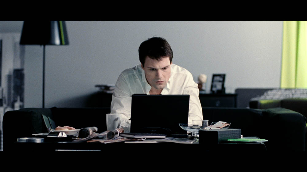 Фильм ДухLess (2011). Кадр N29096