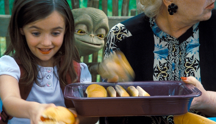 Фильм Пришельцы на чердаке (2009). Кадр N36529