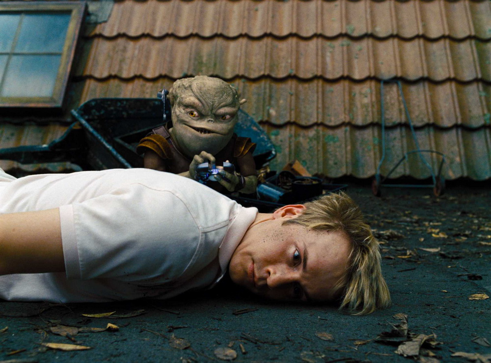 Фильм Пришельцы на чердаке (2009). Кадр N36543