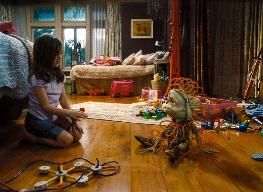 Фильм Пришельцы на чердаке (2009). Кадр N36526