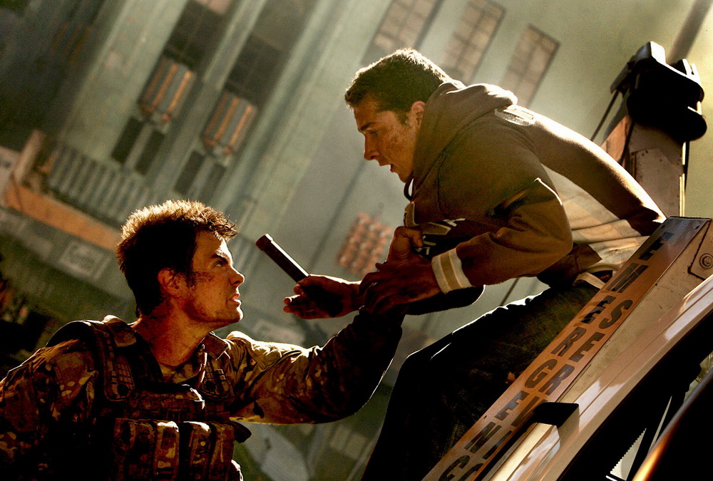 Фильм Трансформеры (2007). Кадр N36694