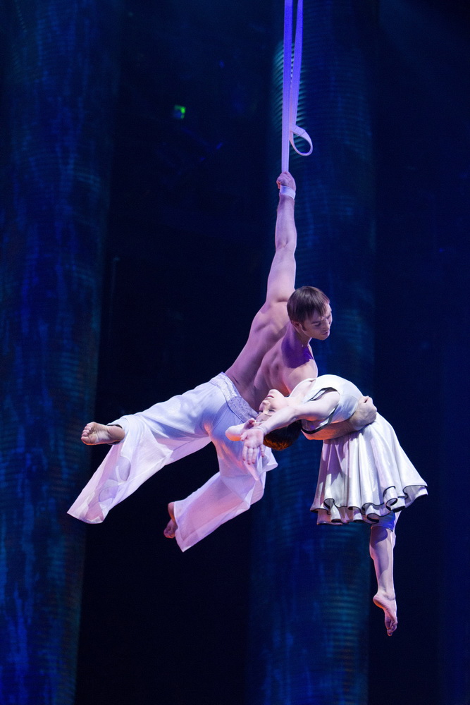Фильм Cirque du Soleil: Сказочный мир в 3D (2012). Кадр N37784