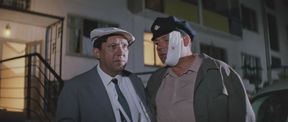 Фильм Бриллиантовая рука (1968). Кадр N38181