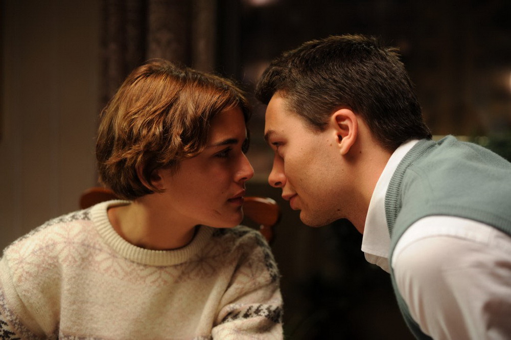 Фильм Этюды втроем (2009). Кадр N47873