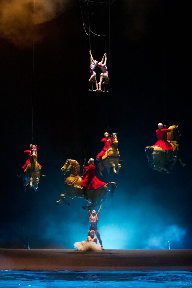Cirque du Soleil: Сказочный мир в 3D: кадр N48247