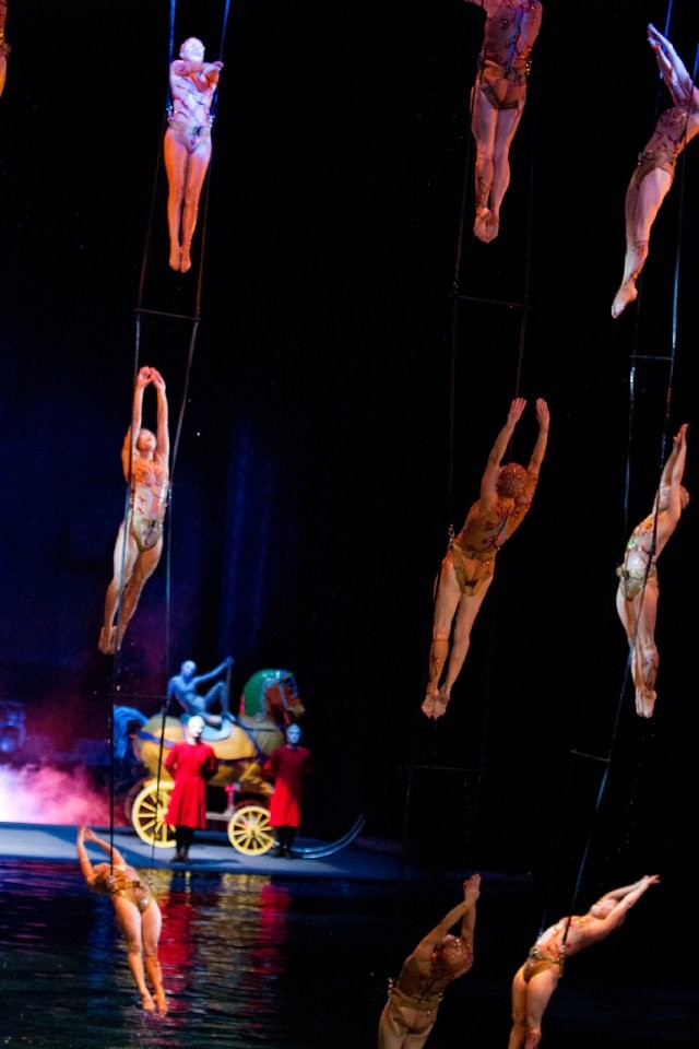 Фильм Cirque du Soleil: Сказочный мир в 3D (2012). Кадр N48248