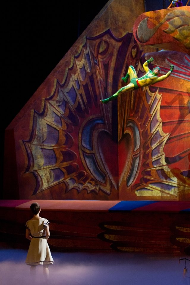 Фильм Cirque du Soleil: Сказочный мир в 3D (2012). Кадр N48244