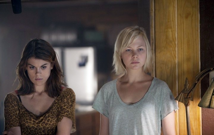 Фильм Никто не выжил (2012). Кадр N49627