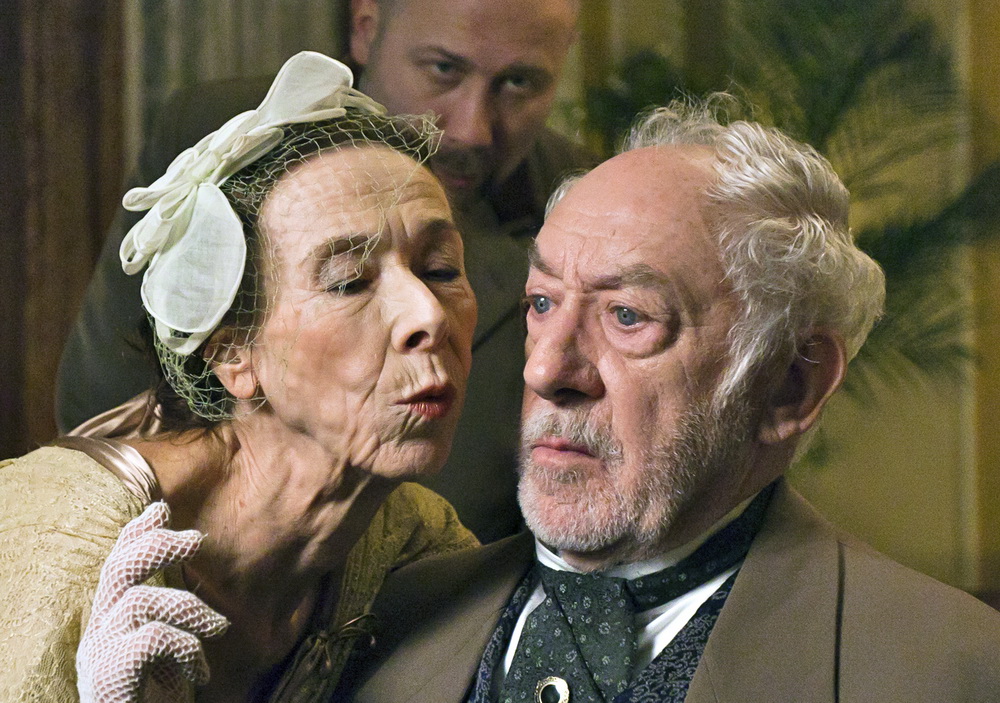 Фильм Девушка и смерть (2012). Кадр N54237