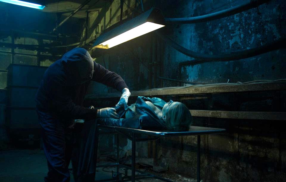 Фильм Незнакомец внутри (2013). Кадр N56718