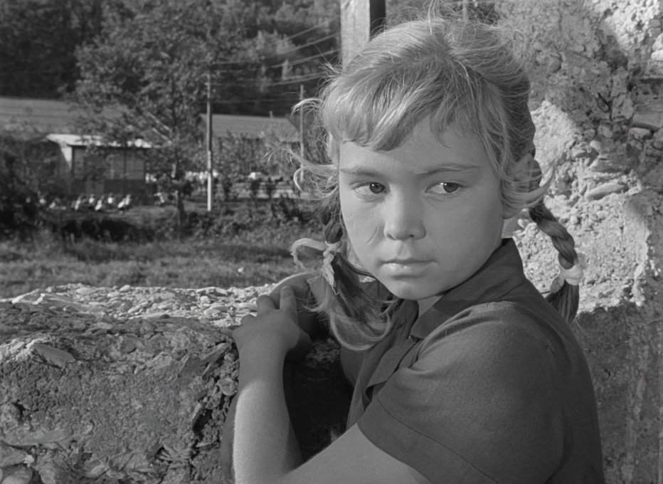 Фильм Добро пожаловать, или посторонним вход воспрещен (1964). Кадр N60269