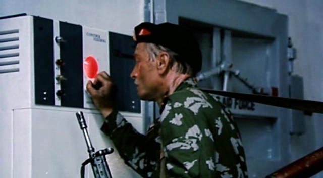 Фильм Одиночное плавание (1985). Кадр N62226