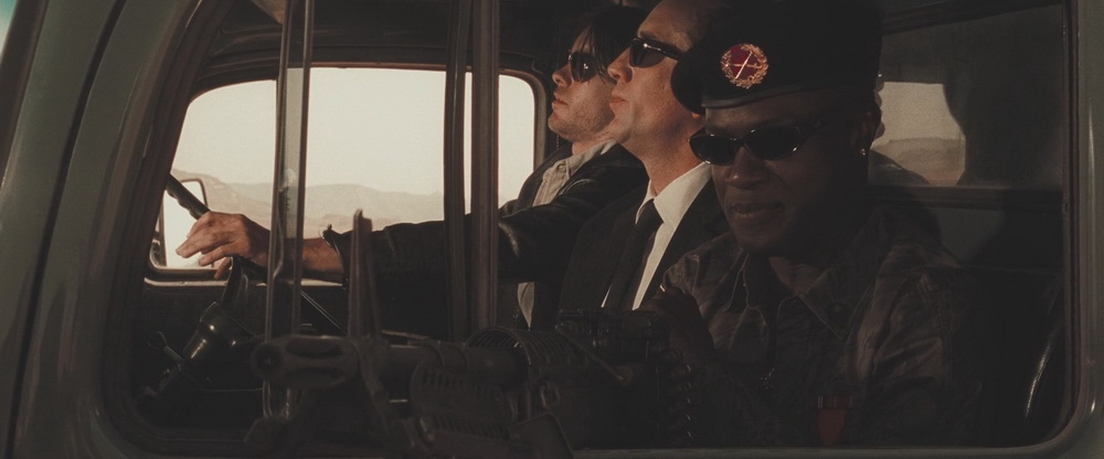 Фильм Оружейный барон (2005). Кадр N68005